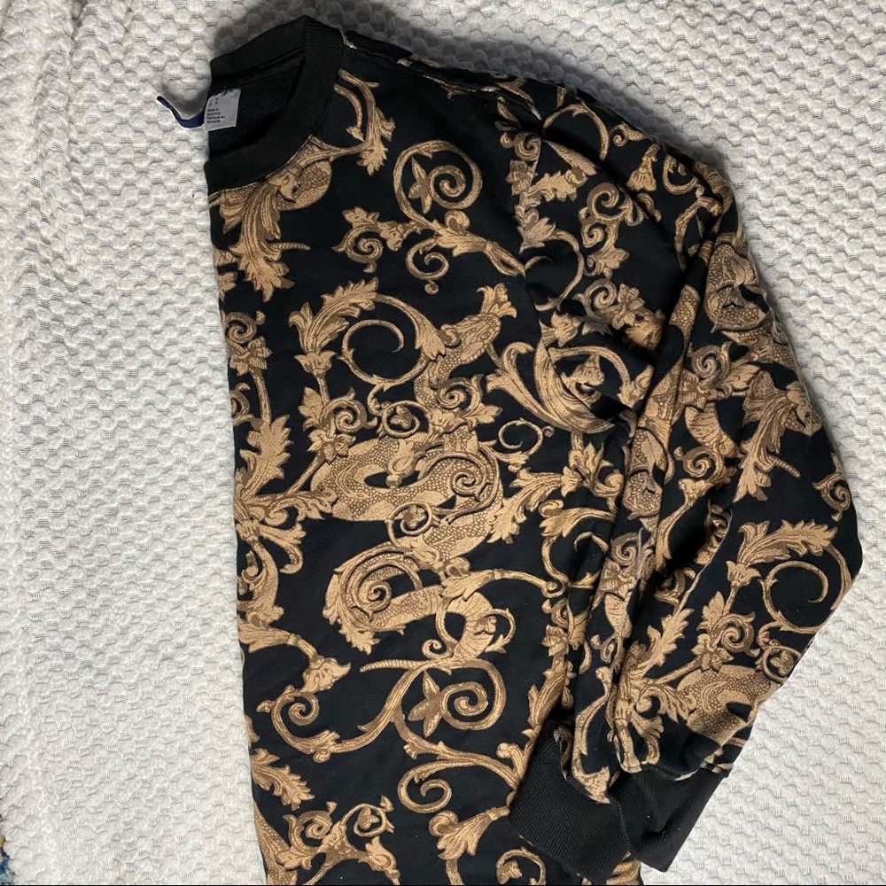 H&M men’s sweater